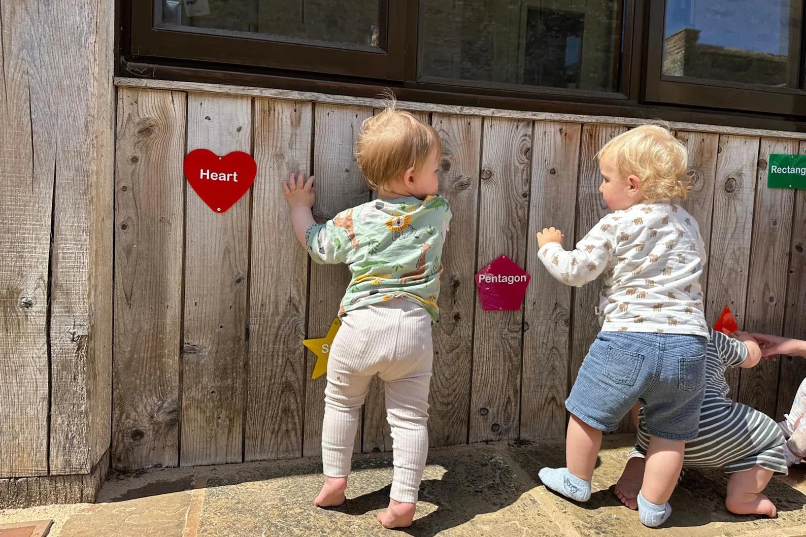 Outdoor Colour Shapes, Sensory play